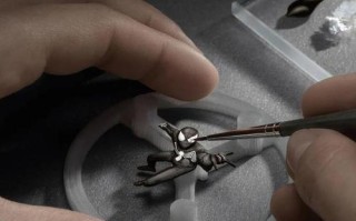 富豪英雄出装最新攻略（百万富翁的无敌装备，助你稳坐胜利宝座）