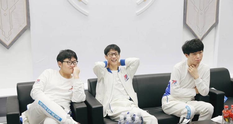 吕布玄学出装和铭文攻略（吕布的玄学出装与铭文搭配，让他成为战场上的不败神话）-第3张图片-游戏攻略港
